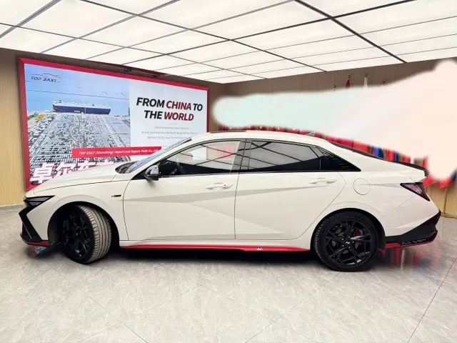 Hyundai Elantra — Фото автомобиля 8
