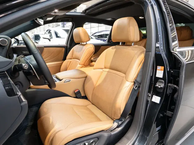 Lexus LS — Фото автомобиля 11