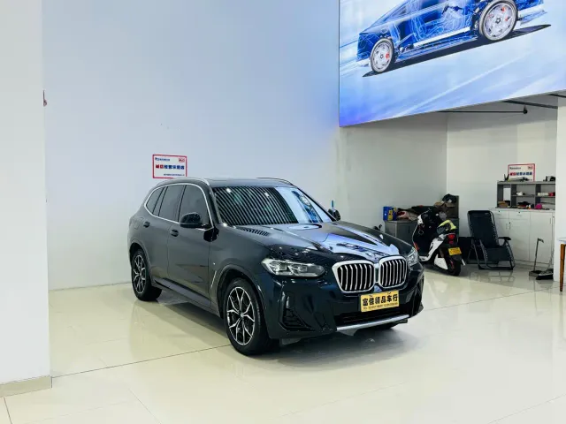 Фотография автомобиля — BMW X3