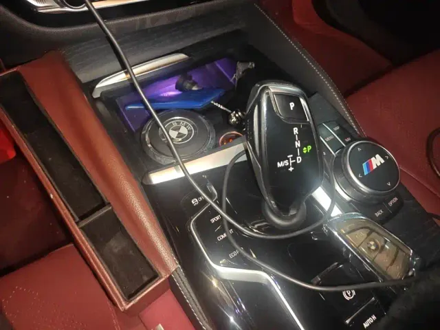 BMW 5 Series — Фото автомобиля 10
