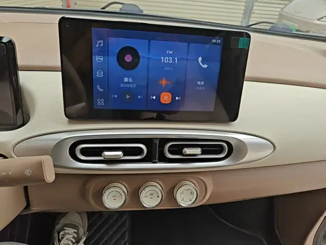Wuling Hongguang Mini EV — Фото автомобиля 12