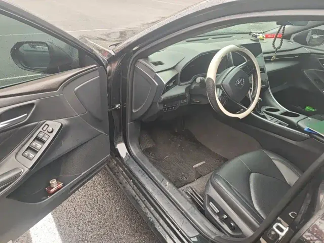 Toyota Avalon — Фото автомобиля 12