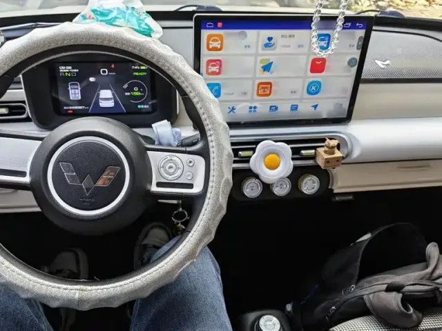 Wuling Hongguang Mini EV — Фото автомобиля 5