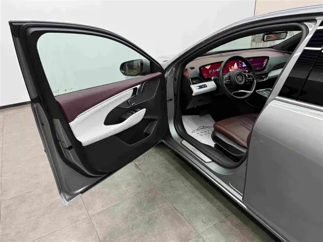 Buick LaCrosse — Фото автомобиля 5