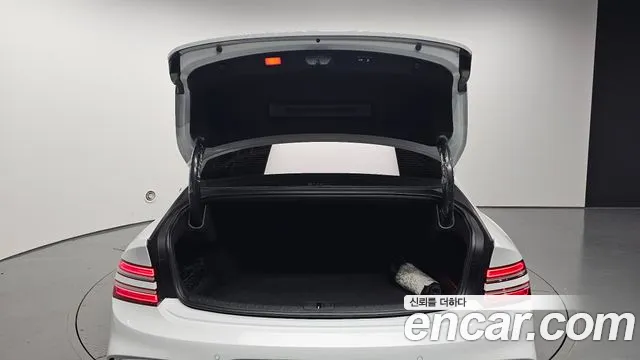 Genesis G80 Бензин 2.5 турбо 2WD — Фото автомобиля 20