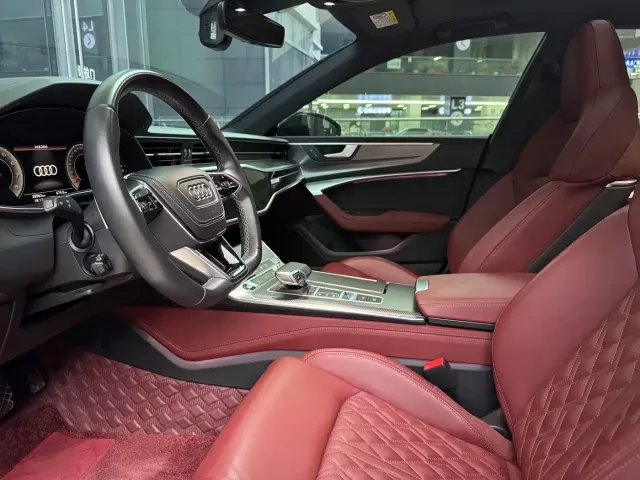 Audi A7L — Фото автомобиля 8
