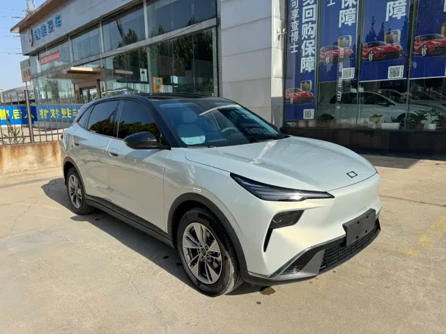 Bestune Yueyi 03 — Фото автомобиля 3