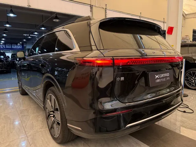 Xpeng G9 — Фото автомобиля 6