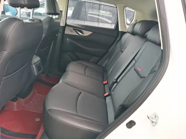 Changan CS35 Plus — Фото автомобиля 12
