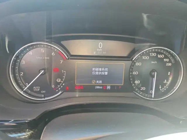 Cadillac XT5 — Фото автомобиля 3