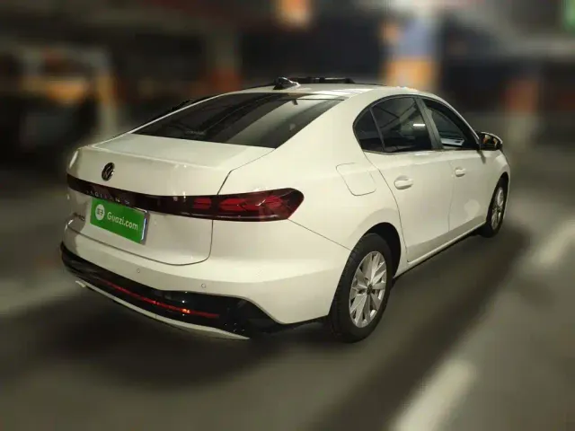 Volkswagen Sagitar — Фото автомобиля 4