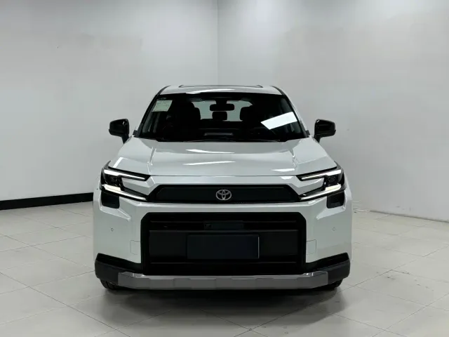 Toyota RAV4 — Фото автомобиля 2