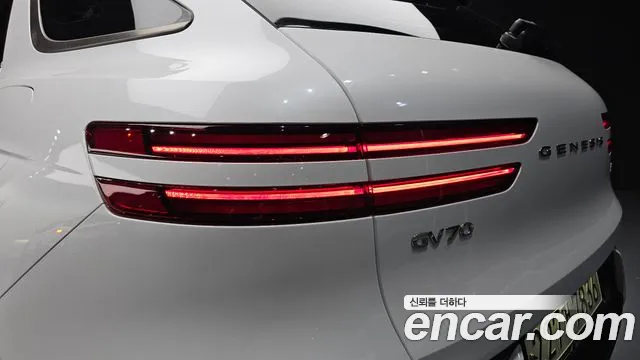 Genesis GV70 2.2 Дизель AWD — Фото автомобиля 21