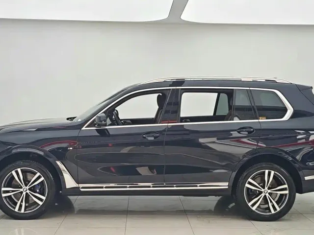BMW X7 — Фото автомобиля 18