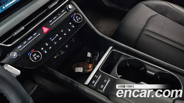 Hyundai Sonata — Фото автомобиля 22