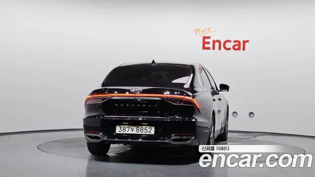 Hyundai Grandeur Grandeur (New) — Фото автомобиля 4