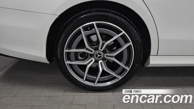 Mercedes-Benz E-Class W213 — Фото автомобиля 5