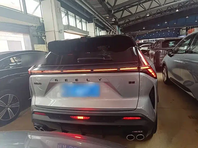 Geely Boyue — Фото автомобиля 5