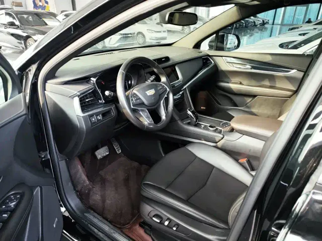Cadillac XT5 — Фото автомобиля 15