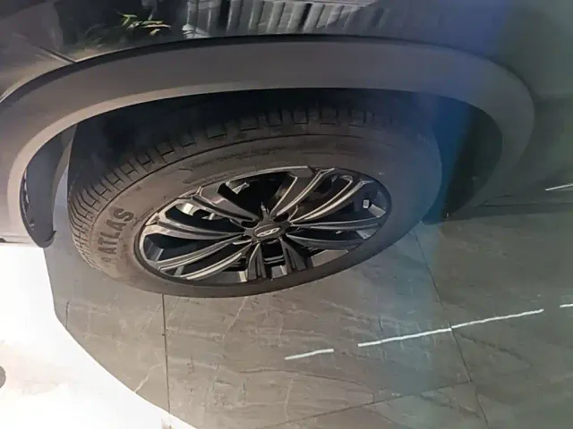 Chery Tiggo 8 — Фото автомобиля 22