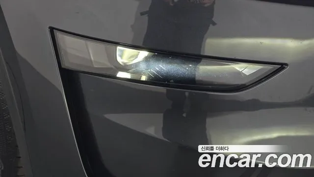 Tesla Model Y — Фото автомобиля 22