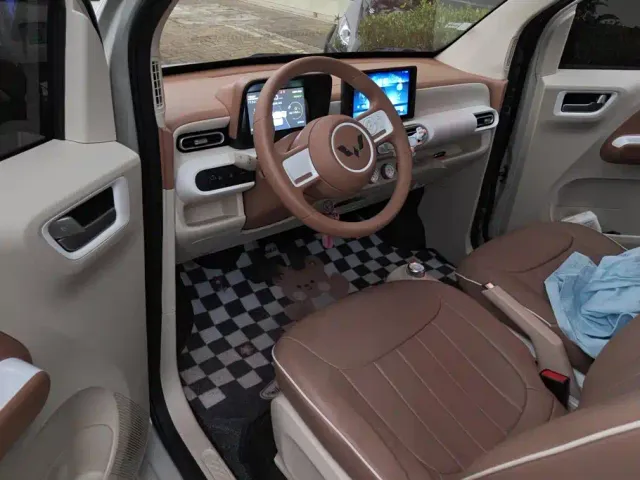 Wuling Hongguang Mini EV — Фото автомобиля 9