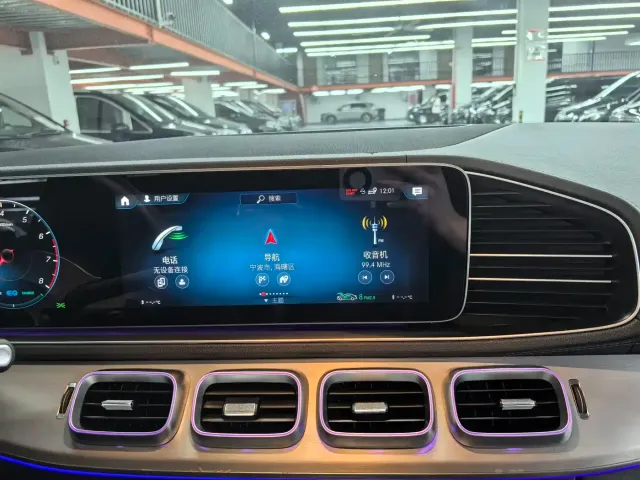Mercedes-Benz GLE-Class — Фото автомобиля 14