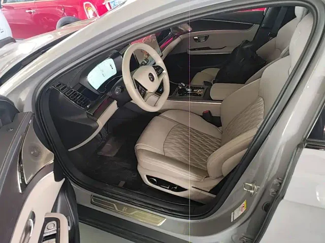 BYD Han — Фото автомобиля 15