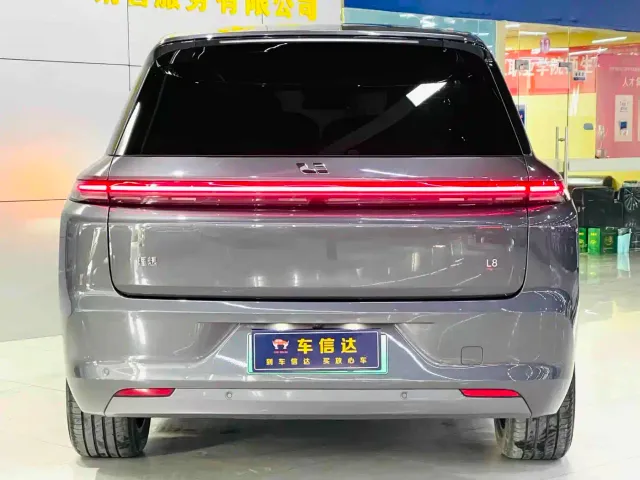 Li Auto L8 — Фото автомобиля 3