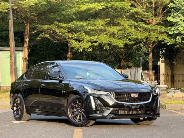 Cadillac CT5 — Фото автомобиля 2