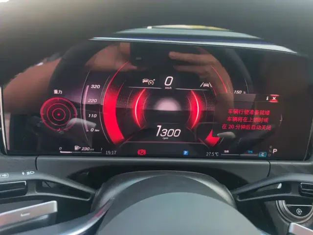 Mercedes-Benz E-Class — Фото автомобиля 14