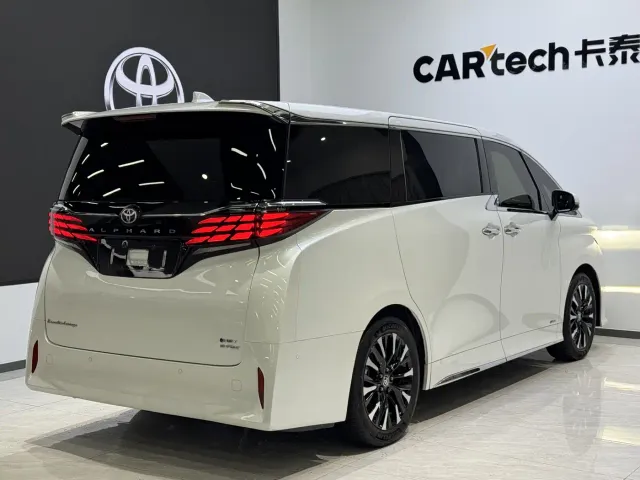 Toyota Alphard — Фото автомобиля 5