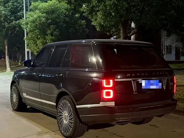 Land Rover Range Rover — Фото автомобиля 3