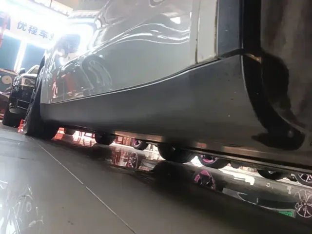 Tesla Model Y — Фото автомобиля 20