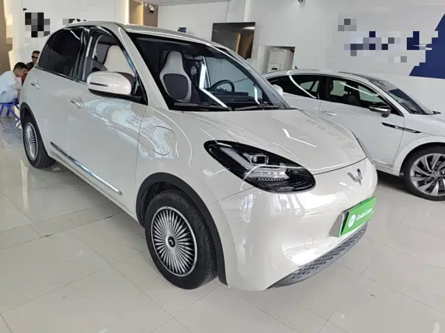 Wuling Bingo — Фото автомобиля 3