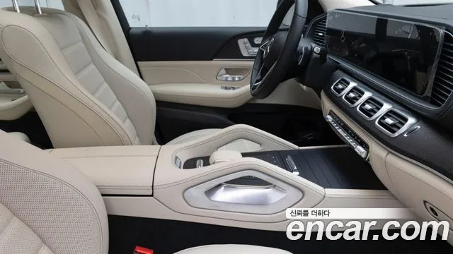 Mercedes-Benz GLE-Class — Фото автомобиля 9
