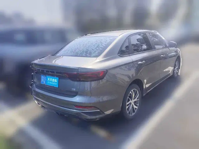 Geely Emgrand — Фото автомобиля 2