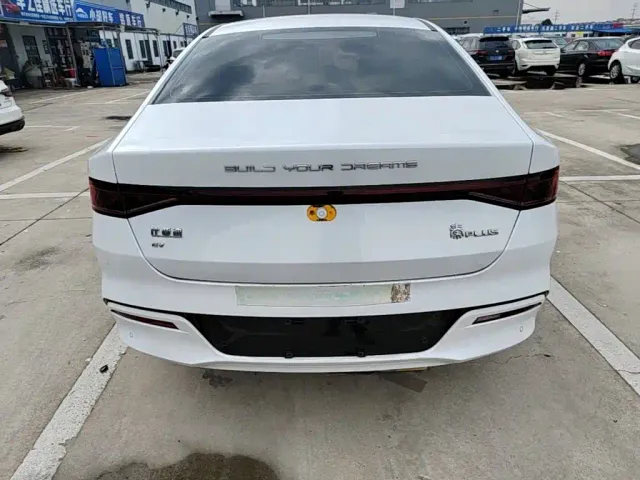 BYD Qin PLUS — Фото автомобиля 5