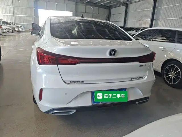 Changan Eado — Фото автомобиля 5