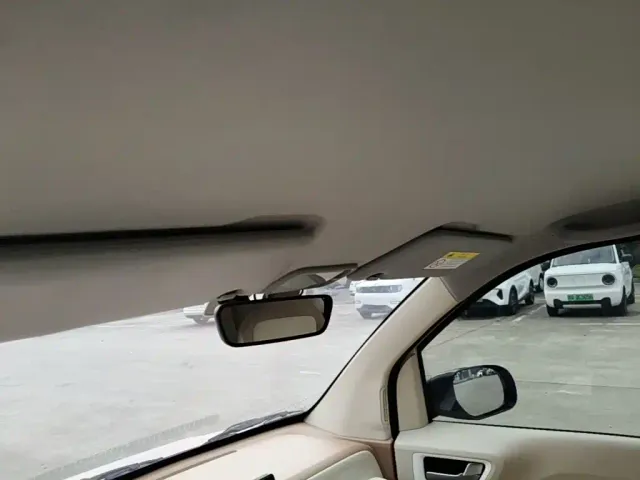 Wuling Hongguang Mini EV — Фото автомобиля 17