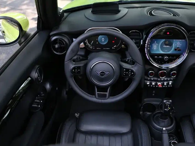 MINI Hatch — Фото автомобиля 25