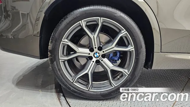 BMW X5 xDrive 40i M Sport — Фото автомобиля 5
