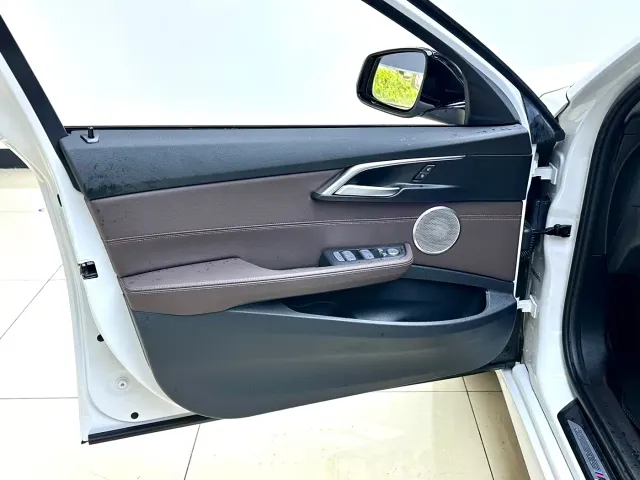 BMW 1 Series — Фото автомобиля 17