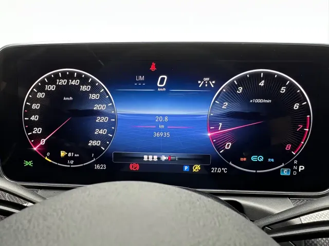 Mercedes-Benz C-Class — Фото автомобиля 12