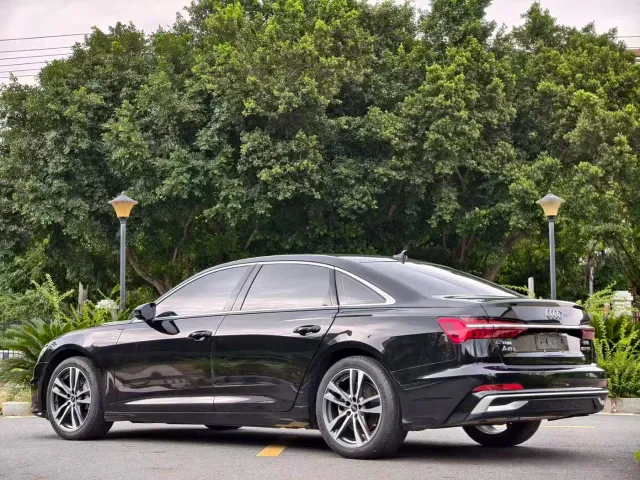 Audi A6L — Фото автомобиля 3
