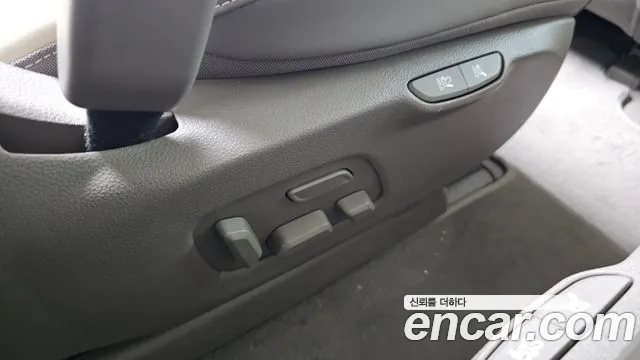 Kia Canival Carnival 4 поколение Бензин 7 мест Signature — Фото автомобиля 27