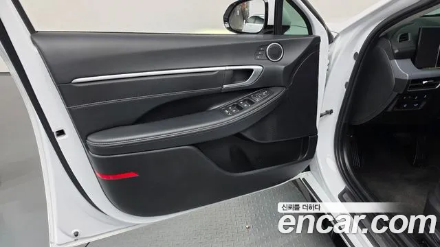 Hyundai Sonata — Фото автомобиля 13