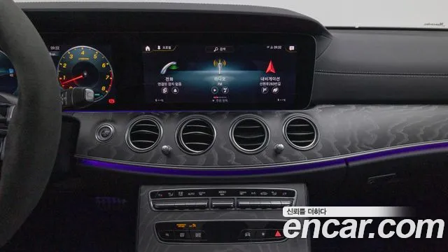 Mercedes-Benz E-Class W213 — Фото автомобиля 16