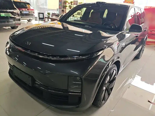 Фотография автомобиля — Li Auto L9