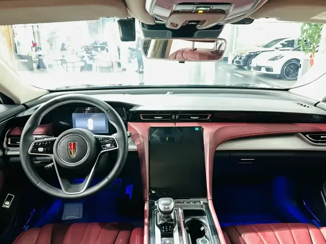 Hongqi H5 — Фото автомобиля 6